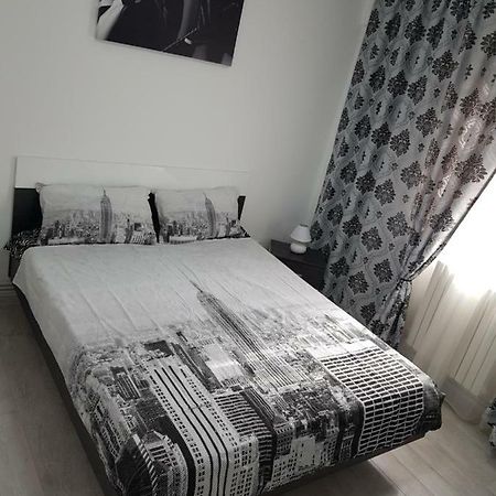 קונסטנצה Apartament Flo מראה חיצוני תמונה